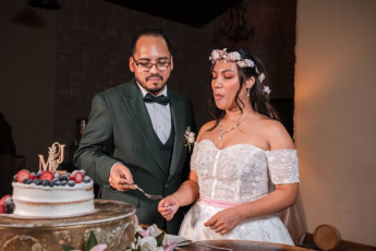 JOSUE & MAGGILYN WEB RESIZE 90