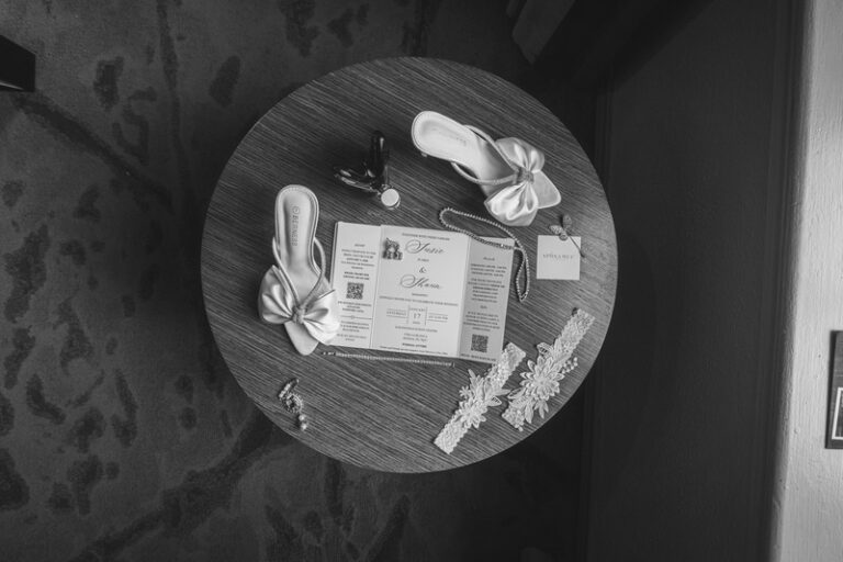 B&W SHAUN AND SUSIE (1)