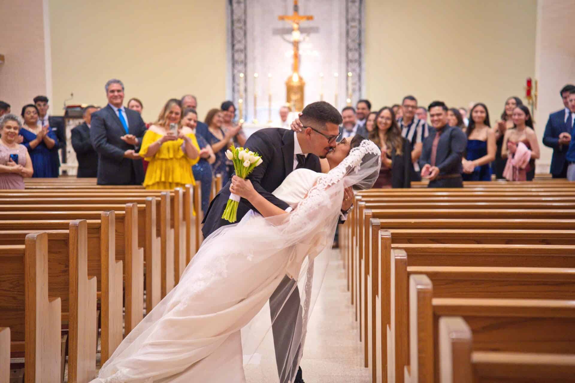 JUSTIN AND JACQUELINE’S WEDDING DAY (B&W)